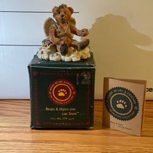 Boyd’s Bears #2029 10E/2398 Clarence Angel Bear.